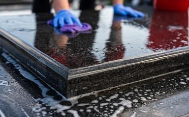 Nettoyage de tombe au cimetière de valenciennes